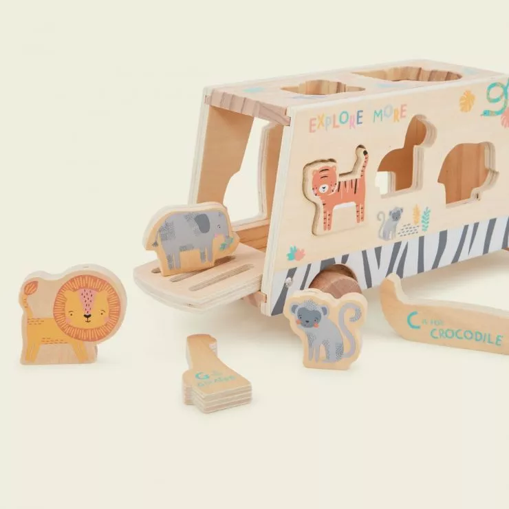 Personalised Safari Shape Sorter FSC®