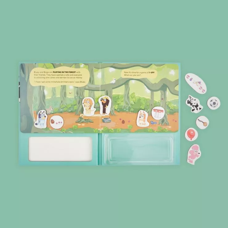 Bluey: Let's Play Outside!: Magnet Book